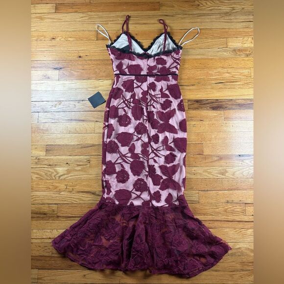 NWT Lulus Alluring Dream Burgundy Floral Mesh Lace Trumpet Midi Dress, Small - Picture 5 of 11